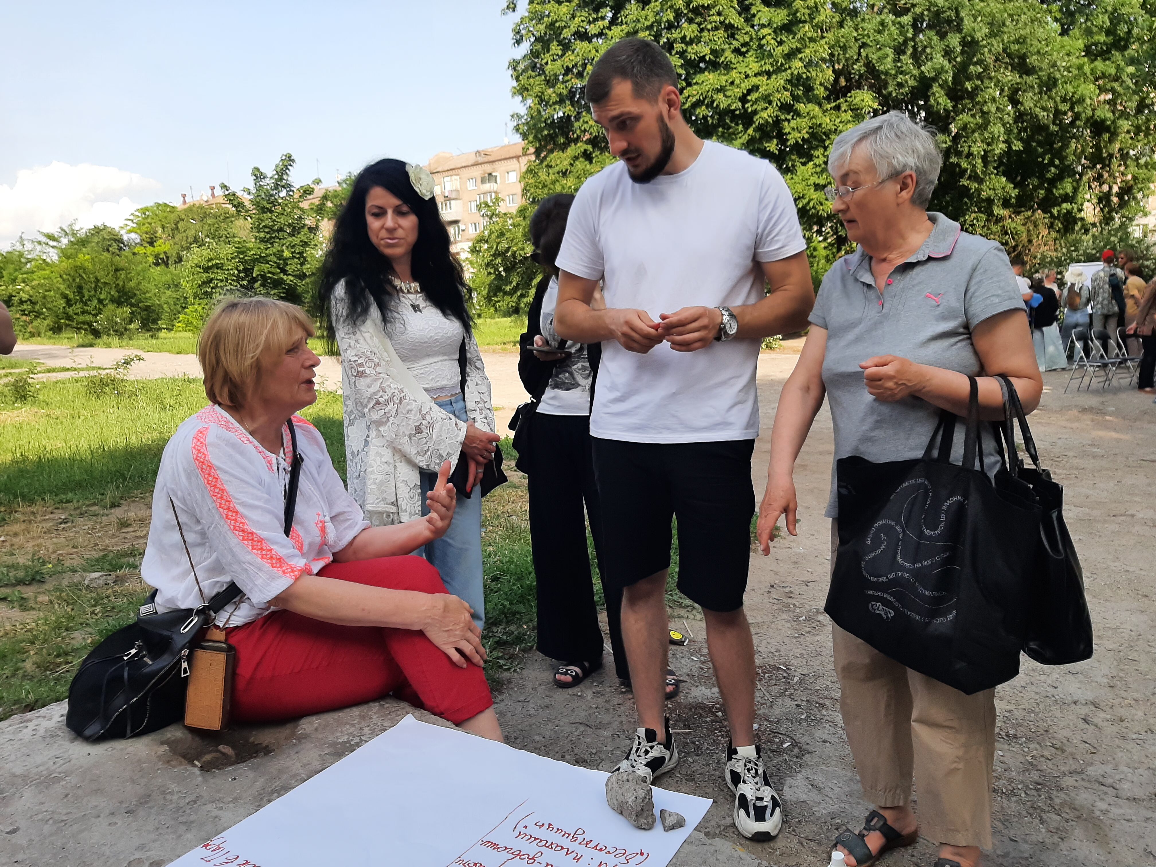 У Запоріжжі відбулося громадське обговорення щодо облаштування скверу Тарасова