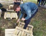 Вихідні в сквері Тарасова: вуличні меблі та толока