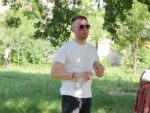 «Clean & Dance»: як небайдужі запоріжці прибирали у сквері Тарасова під музику