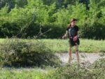 «Clean & Dance»: як небайдужі запоріжці прибирали у сквері Тарасова під музику