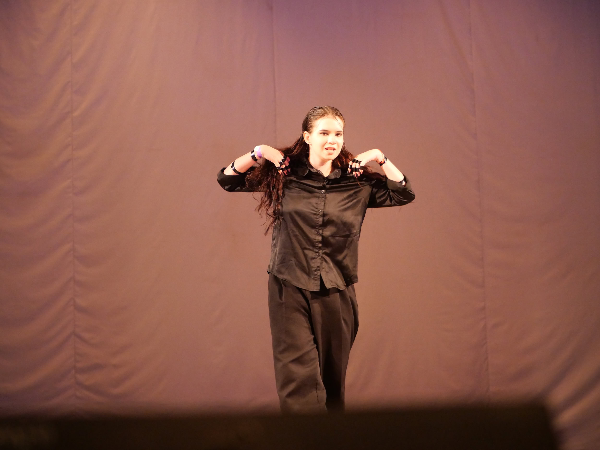 Косплей, кавер-денс та ярмарок: в Запоріжжі відбувся Kokomi Fest
