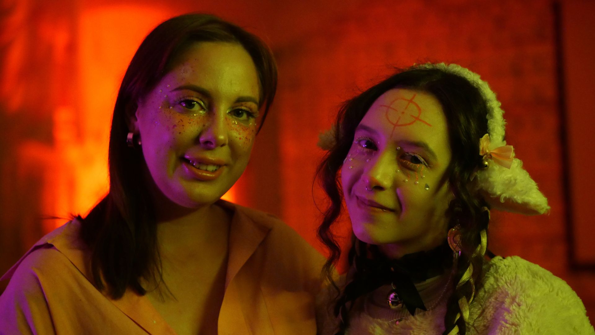 Костюми, аніме та техно: як Запоріжжя відсвяткувало Геловін