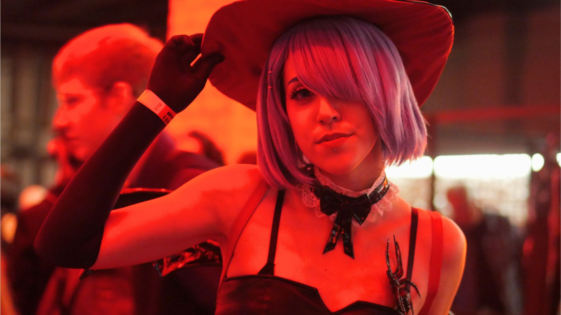 Костюми, аніме та техно: як Запоріжжя відсвяткувало Геловін