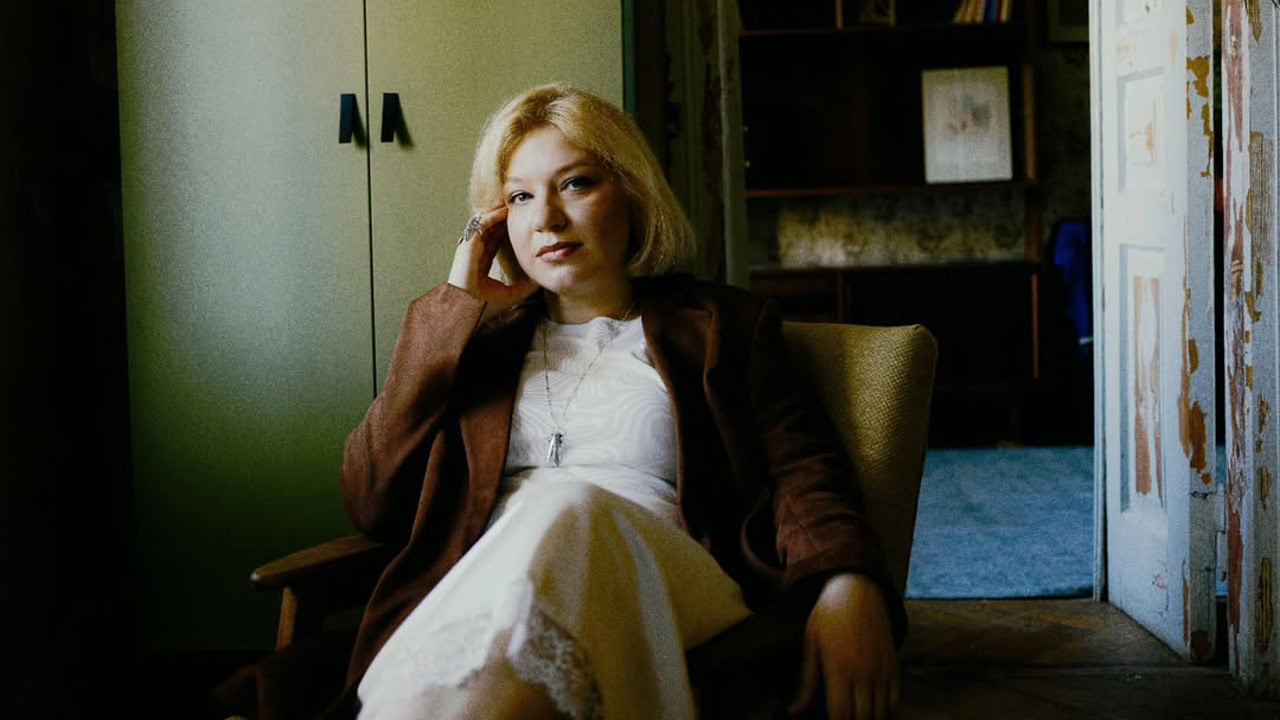 Натисни щоб дізнатись більше про: «Хочу бути смішнішою, ніж вчора»: Ганна Кочегура про гумор, упертість та Запоріжжя